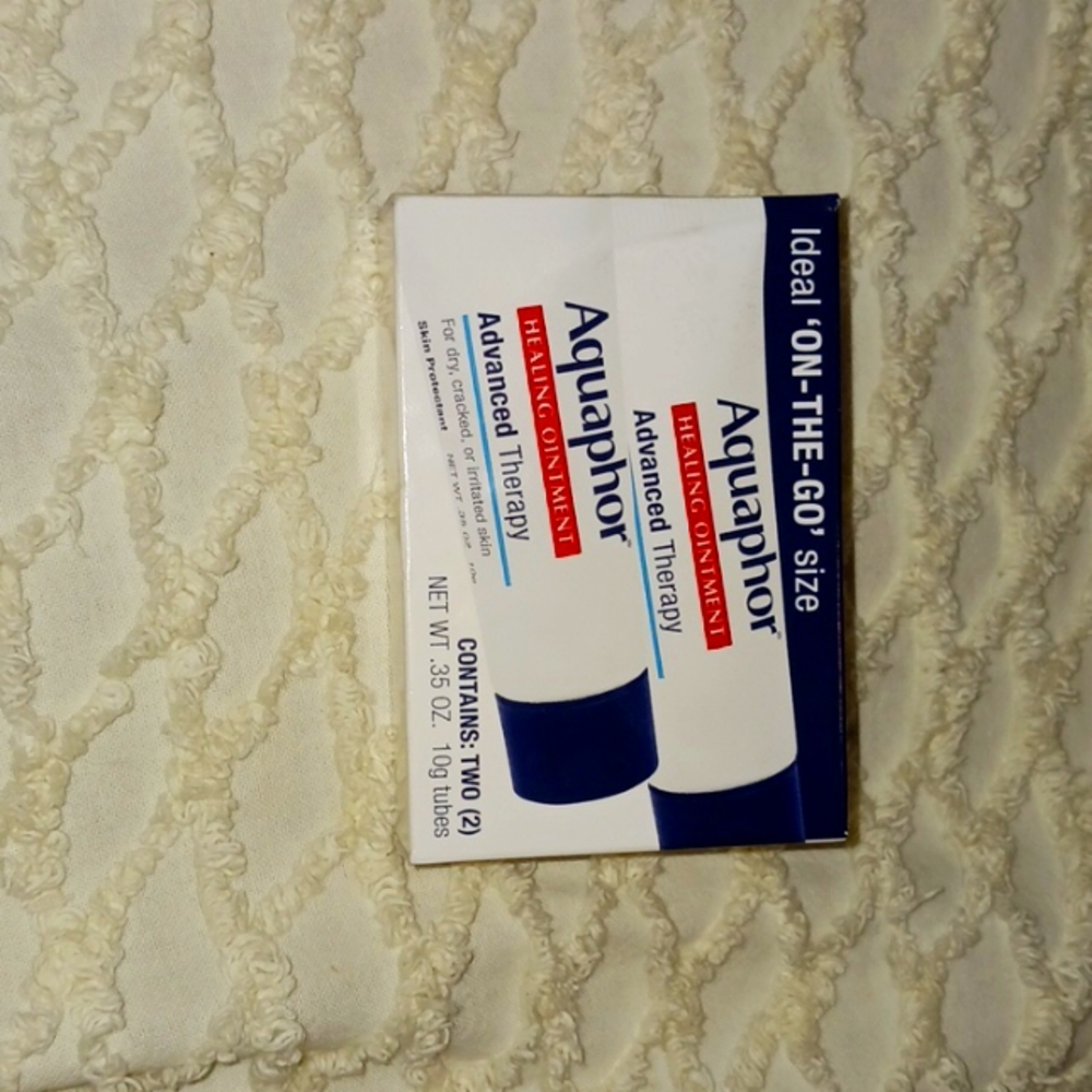 Aquaphor advanced therapy